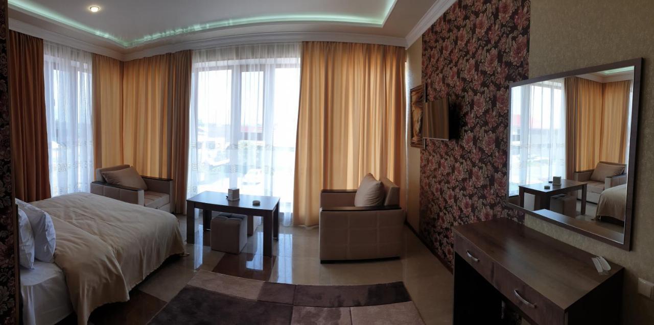 Khrchit Hotel Martuni Luaran gambar